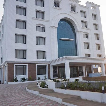 Cygnett Inn Dwarka  Luaran gambar