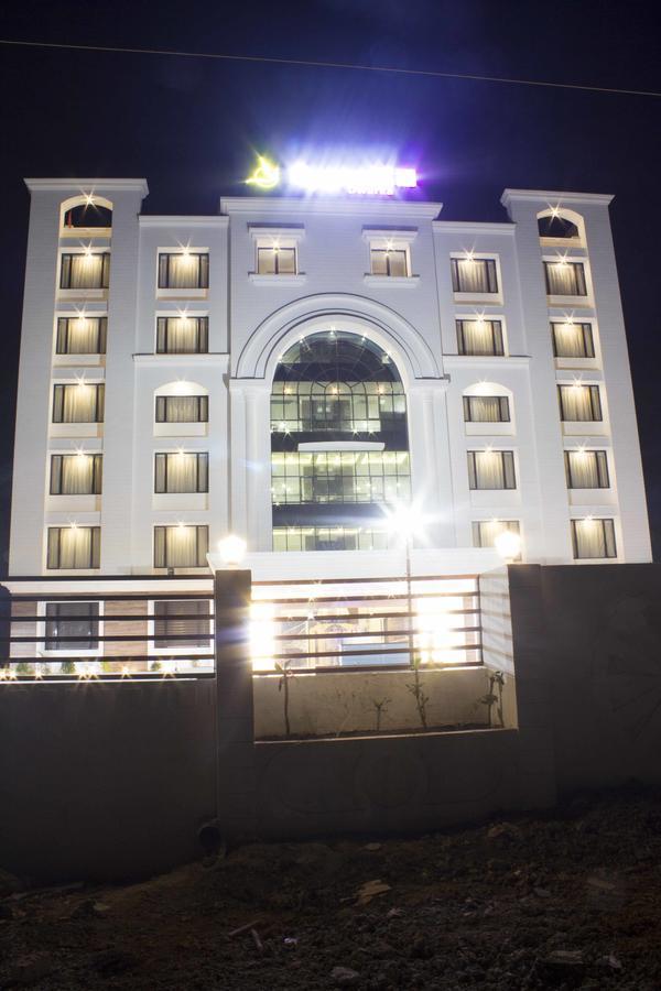 Cygnett Inn Dwarka  Luaran gambar